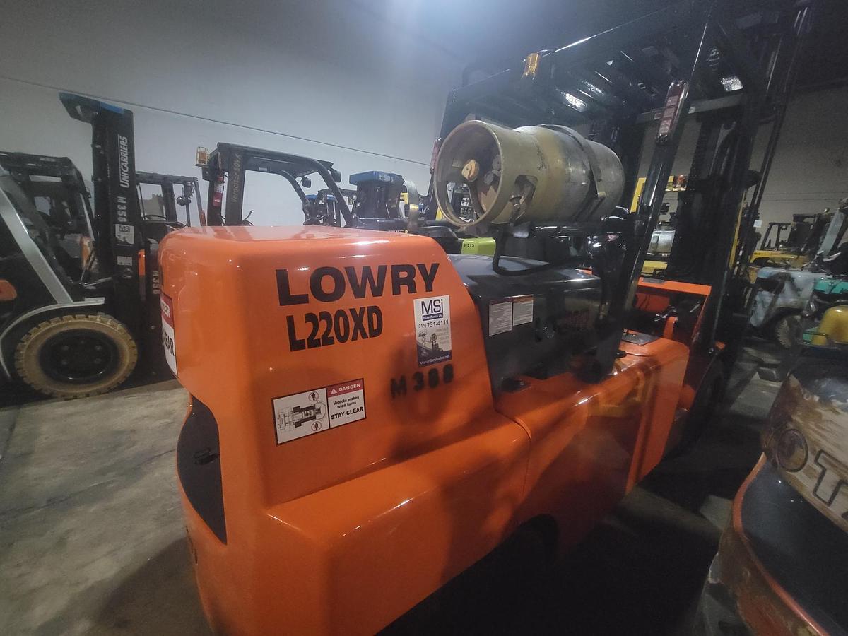 Used 2004 Lowry L220