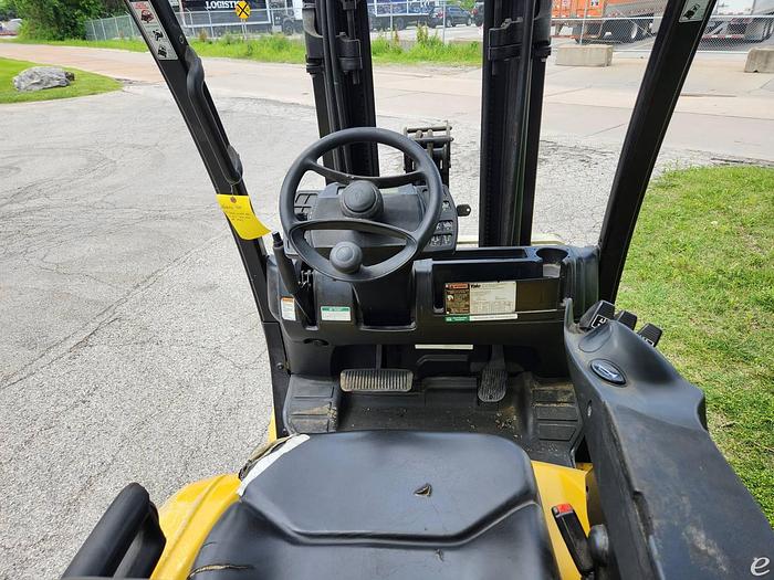 Used 2016 LP Gas Yale GLC050VXNDSE083 Cushion Tire 4 Wheel Sit Down (Indoor Warehouse)