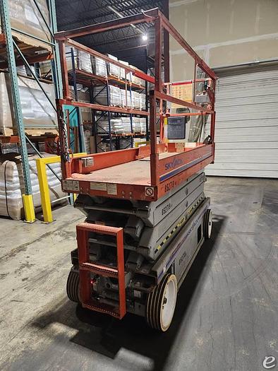 Used 2011 Electric Skyjack SJIII3226 Slab