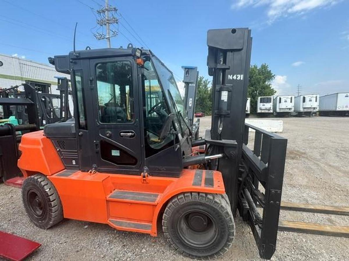 Used 2021 Doosan D70S-7