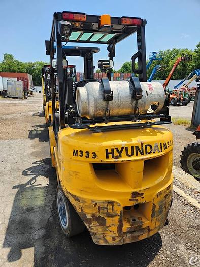 Used 2017 LP Gas 30L-7A Pneumatic Tire 4 Wheel Sit Down