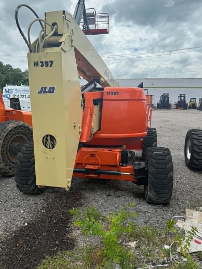 Used 2017 JLG 600AJ