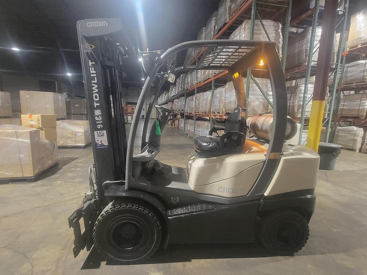 Used 2011 LP Gas Crown C-5 Pneumatic Tire 4 Wheel Sit Down