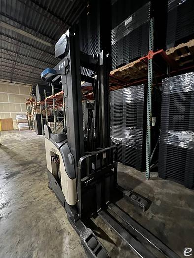 Used Electric Crown RR5020-45 Electric Narrow Aisle Single Reach