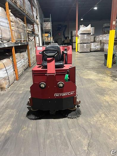 Used 2007 Electric Factory Cat XR40C Rider Scrubbers