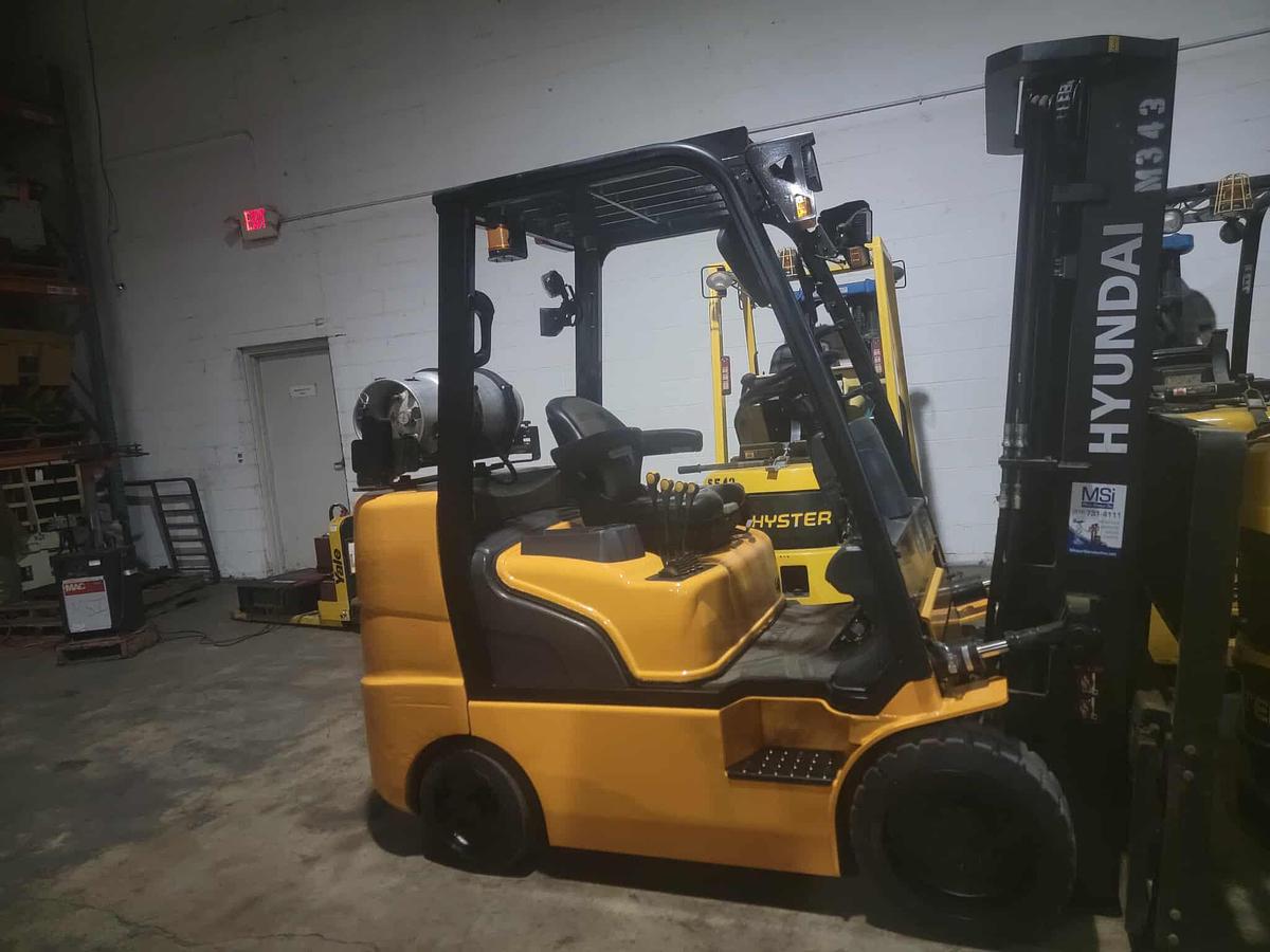 Used 2019 LP Gas Hyundai 30LC-7A Cushion Tire 4 Wheel Sit Down (Indoor Warehouse)
