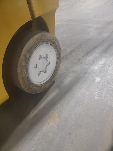 Used 2016 LP Gas Yale GLC050VXNDSE083 Cushion Tire 4 Wheel Sit Down (Indoor Warehouse)