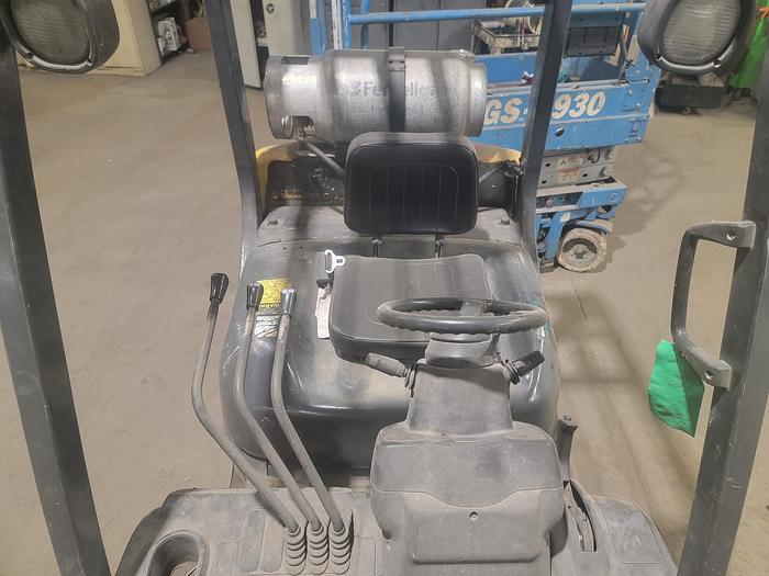 Used 2011 Komatsu FG25ST-16