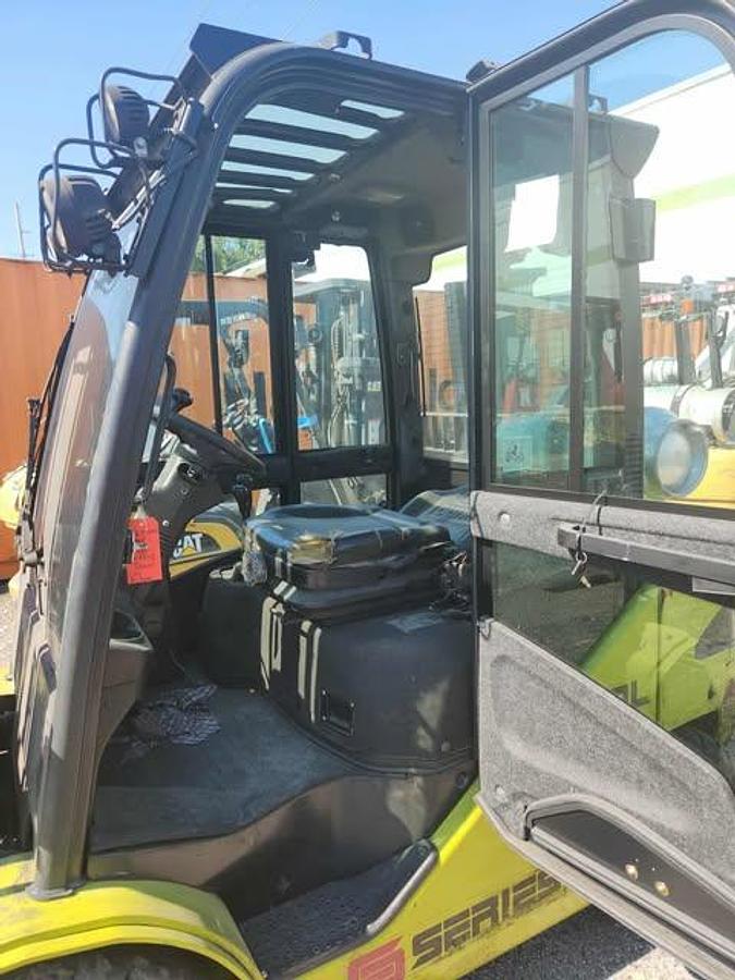 Used 2019 Clark S30L