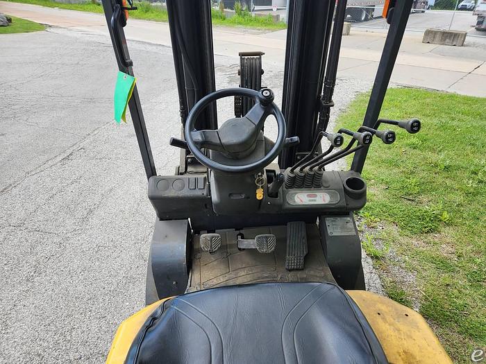 Used 2004 LP Gas TCM FCG25-4HL Cushion Tire 4 Wheel Sit Down (Indoor Warehouse)