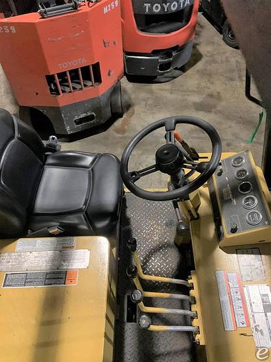 Used 1994 LP Gas Royal T300B Cushion Tire 4 Wheel Sit Down (Indoor Warehouse)