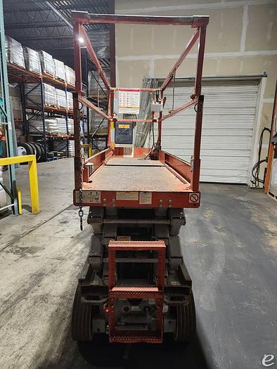 Used 2011 Electric Skyjack SJIII 3226 Slab