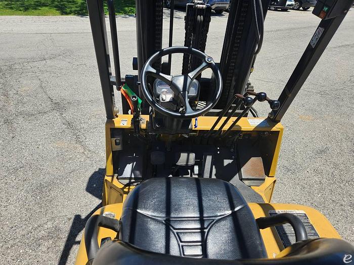 Used 2011 LP Gas Cat GC40KSTR Cushion Tire 4 Wheel Sit Down (Indoor Warehouse)