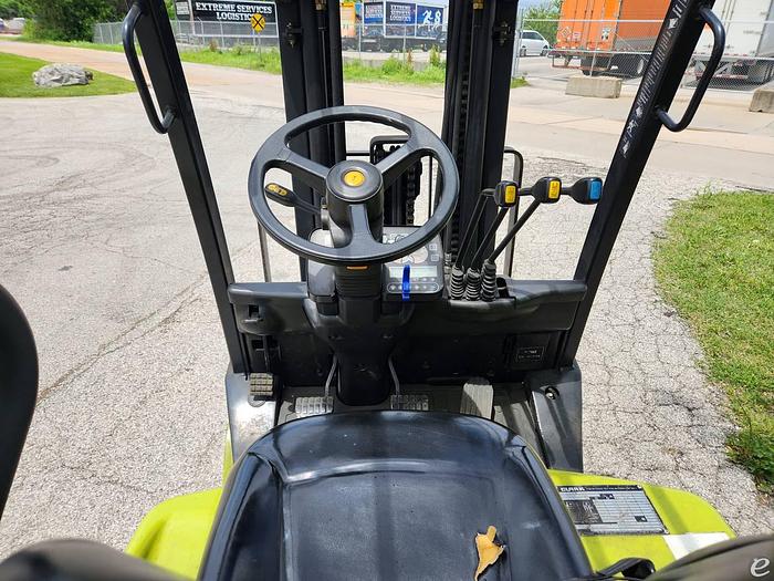 Used 2015 LP Gas Clark C25CL Cushion Tire 4 Wheel Sit Down (Indoor Warehouse)