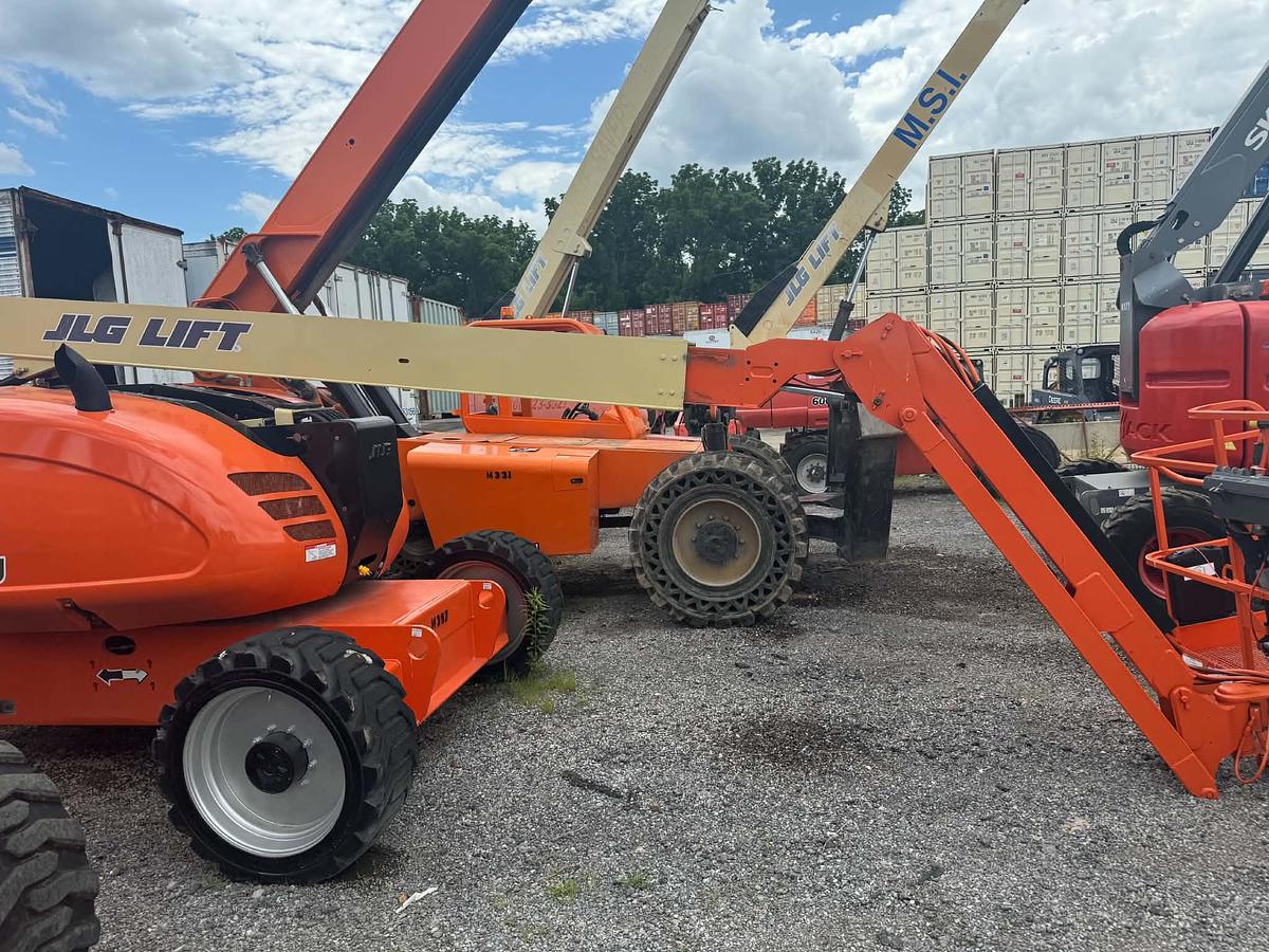 Used 2017 JLG 600AJ