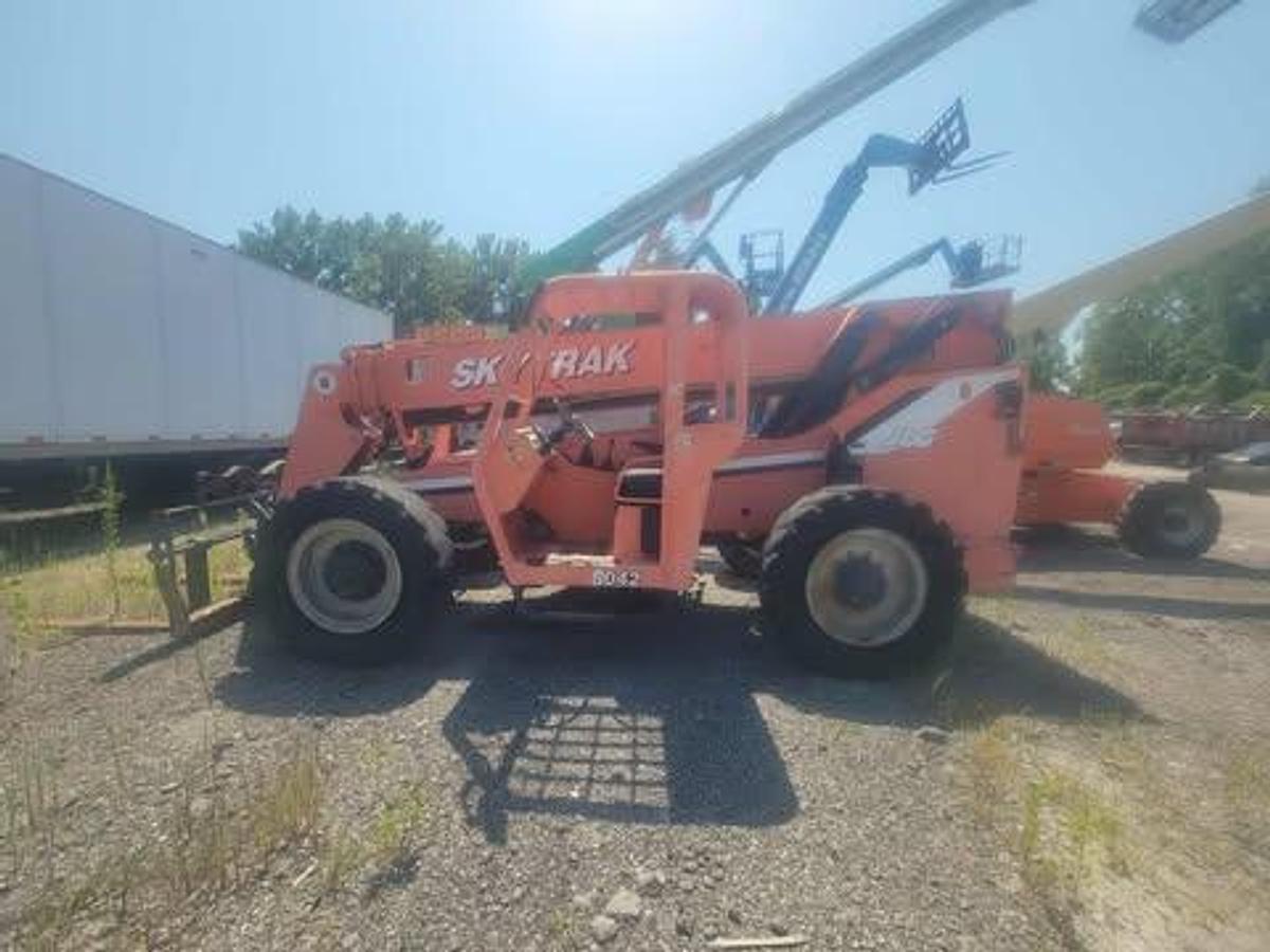 Used 2010 Diesel Skytrak 8042