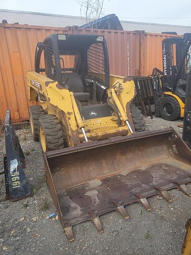 Used 2002 John Deere 260 Earth Moving and Construction