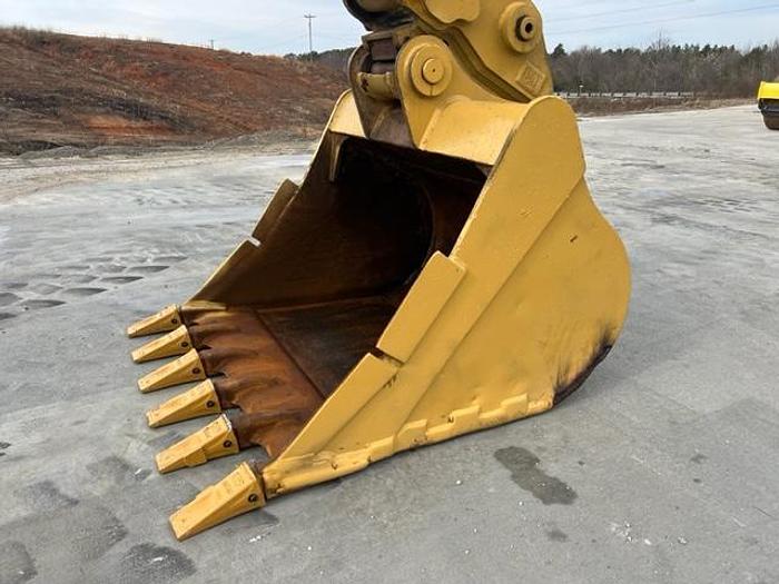 Used 2017 CAT 320FL