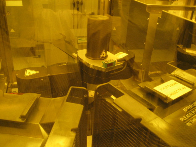 Used Suss Microtec ACS 800 Coater Developer