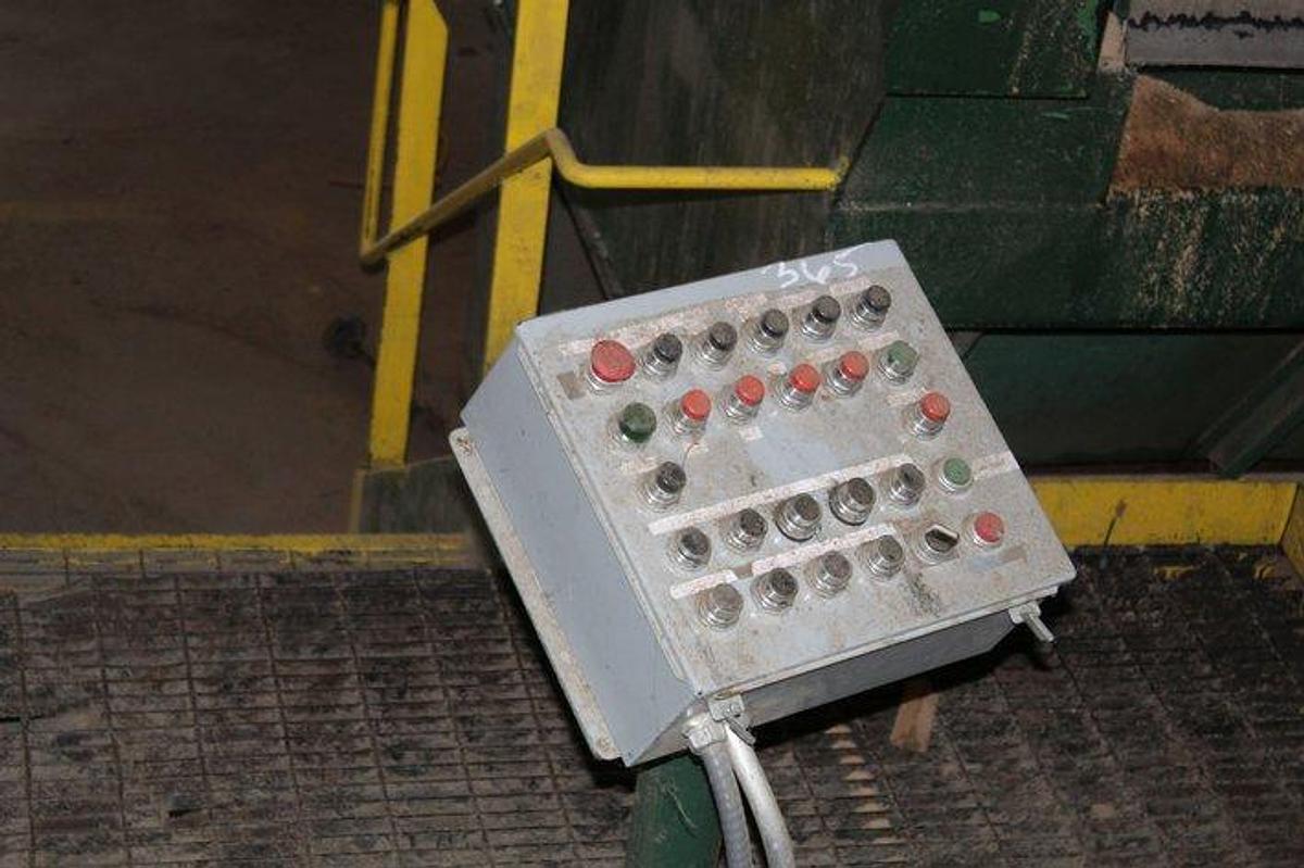 Used Drop Saw Trimmer