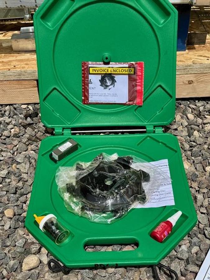 Used New Lucas Circular Swing-Blade Mill