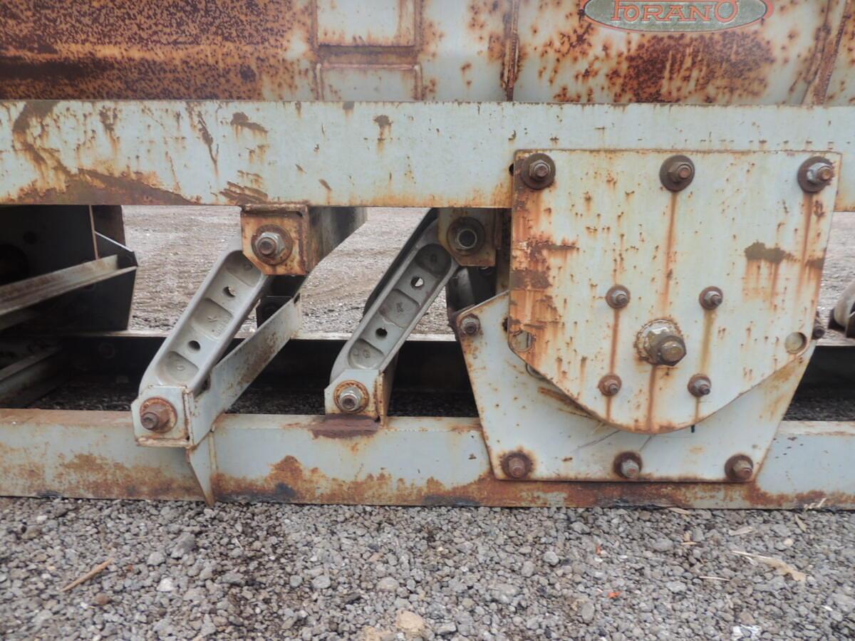 Used Vibrating Conveyor