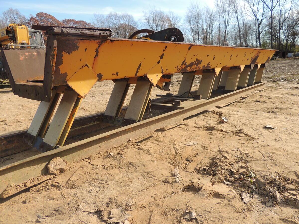 Used Vibrating Conveyor