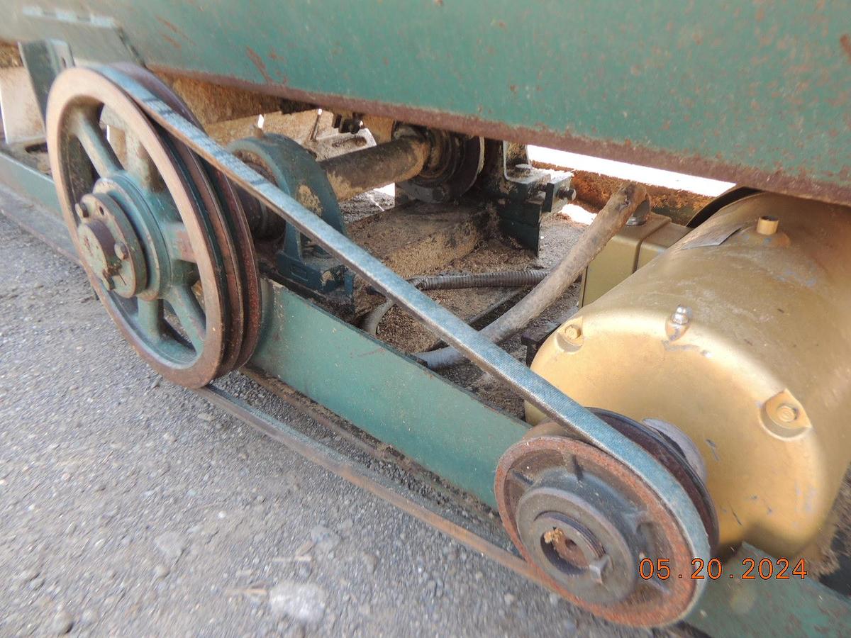 Used Vibrating Conveyor