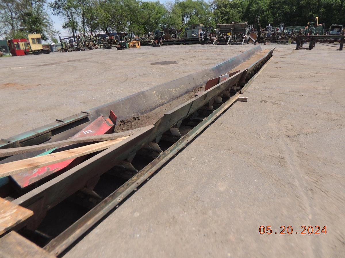 Used Vibrating Conveyor