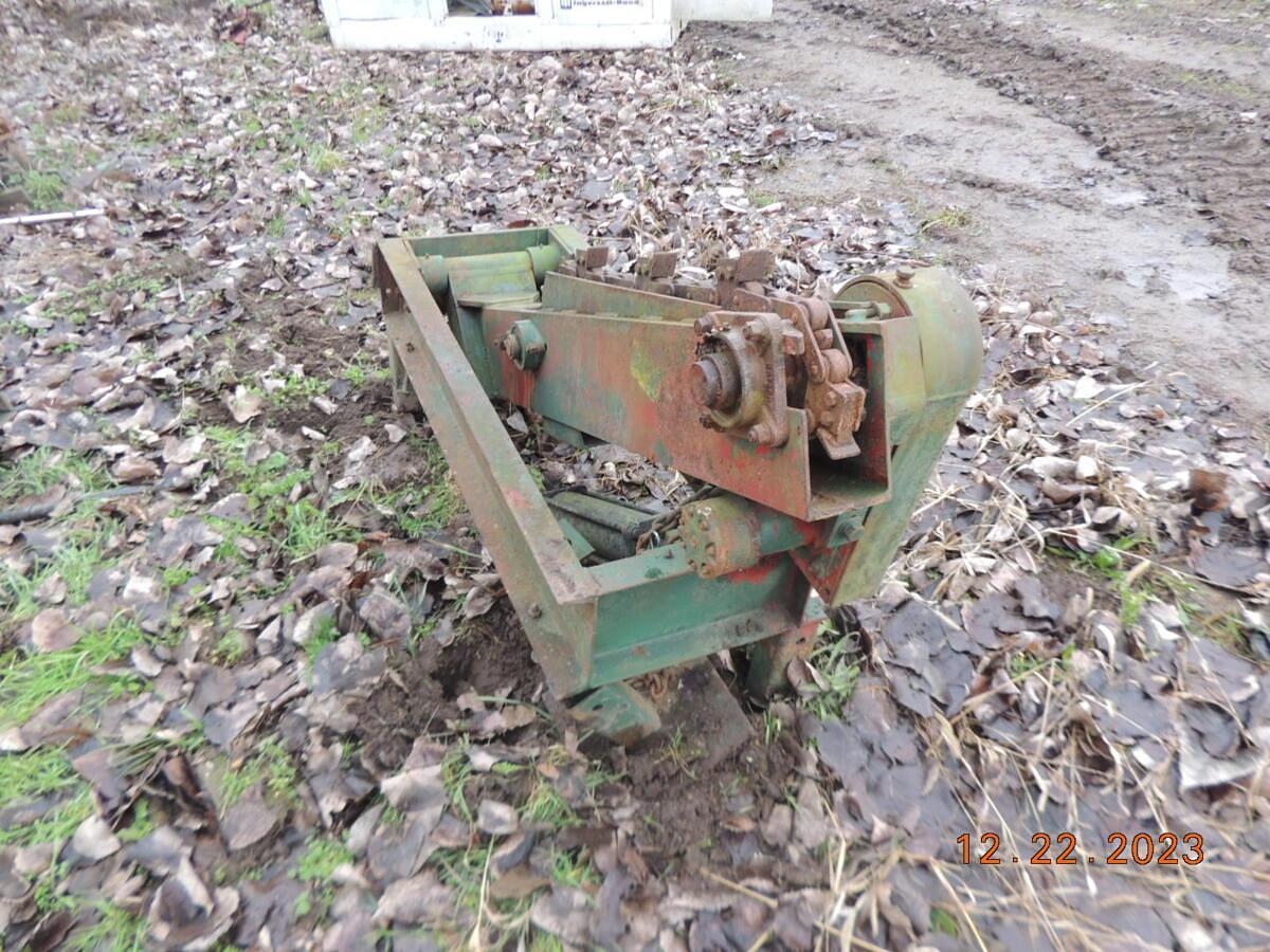Used Mellott 5 Log Turner