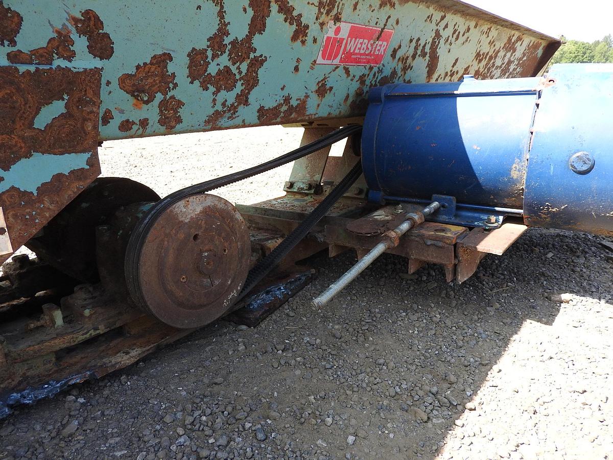 Used Vibrating Conveyor