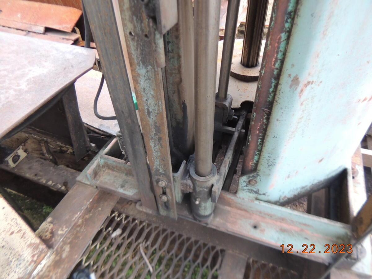 Used Vertical Edger