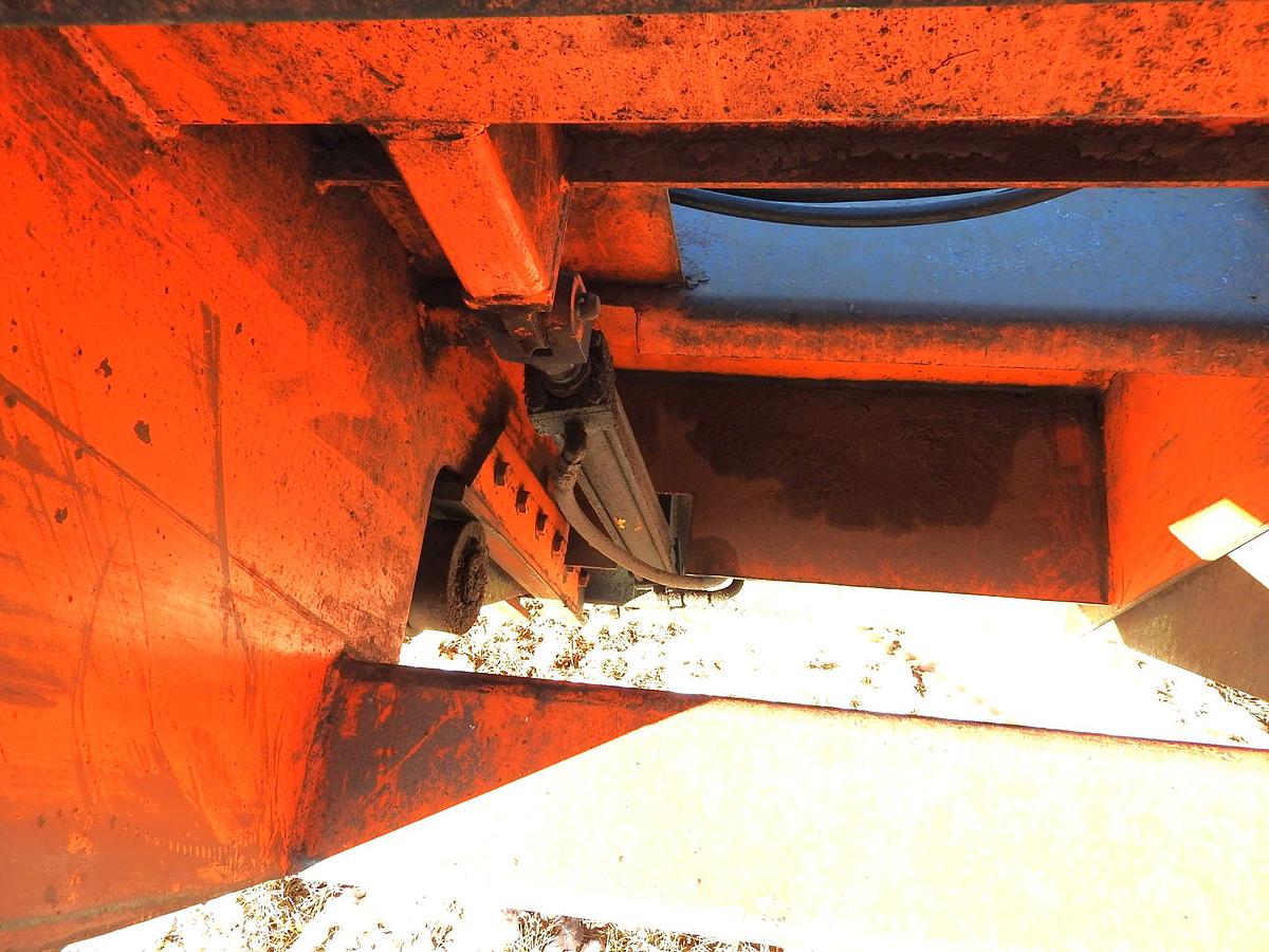 Used Step Feeder
