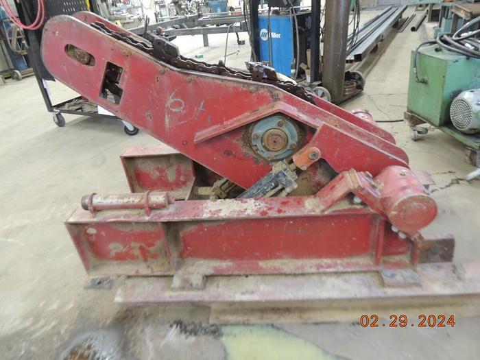 Used Mellott 7 Log Turner