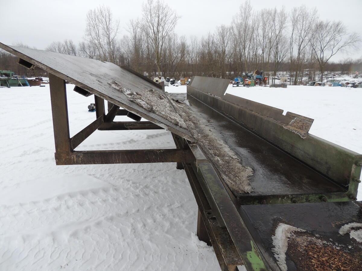 Used Vibrating conveyor