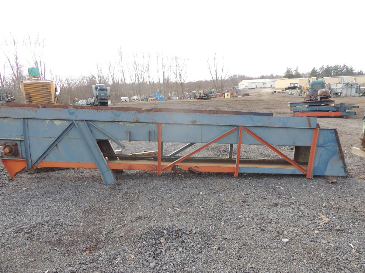 Used waste conveyor