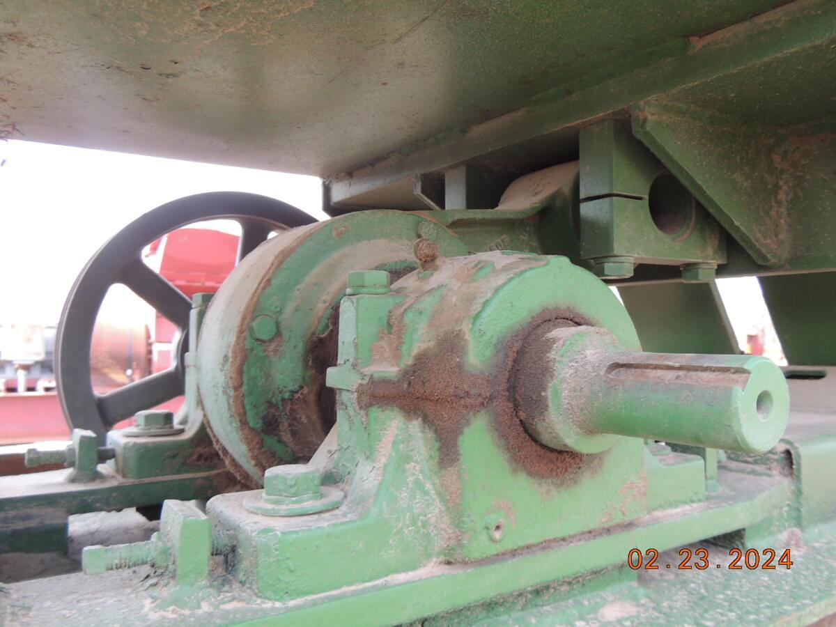Used Vibrating conveyor