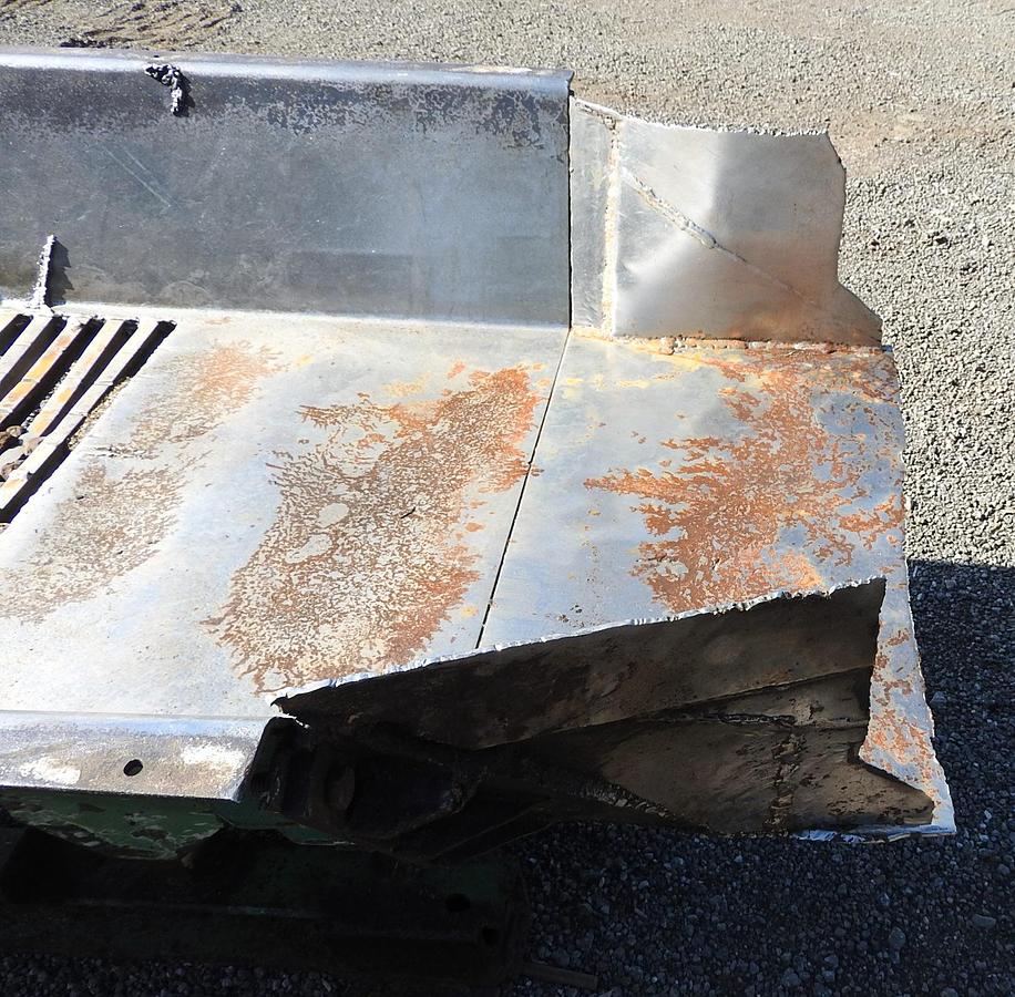 Used Vibrating Conveyor