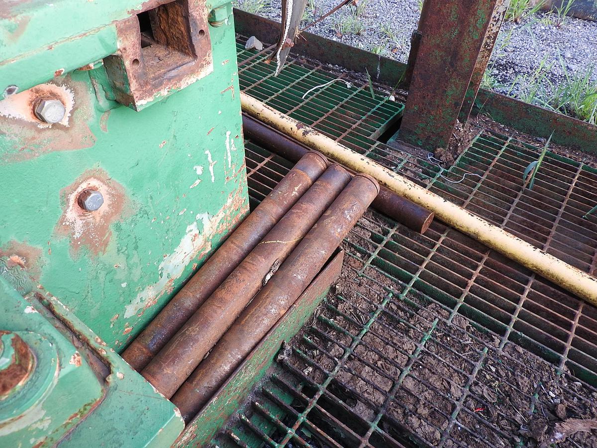 Used Waste Grinder