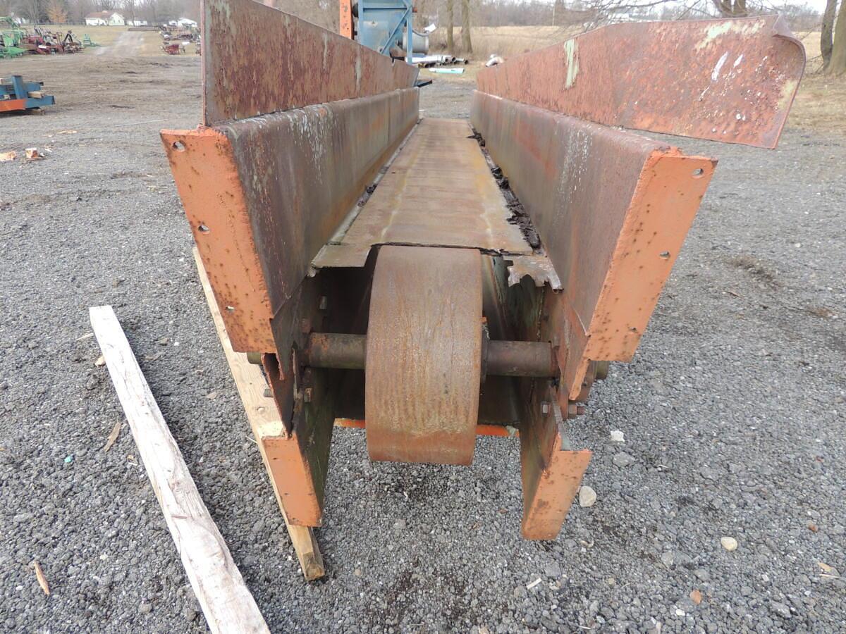 Used waste conveyor
