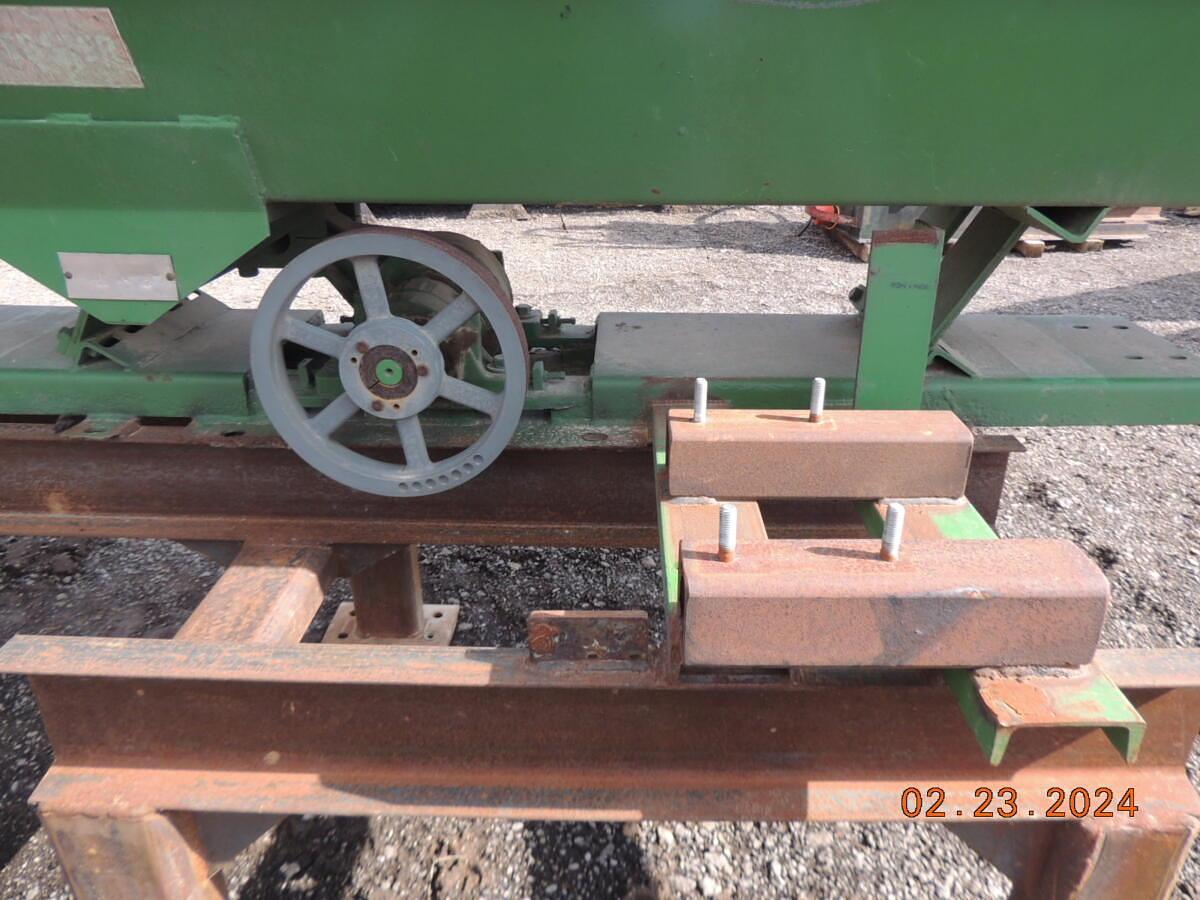 Used Vibrating conveyor