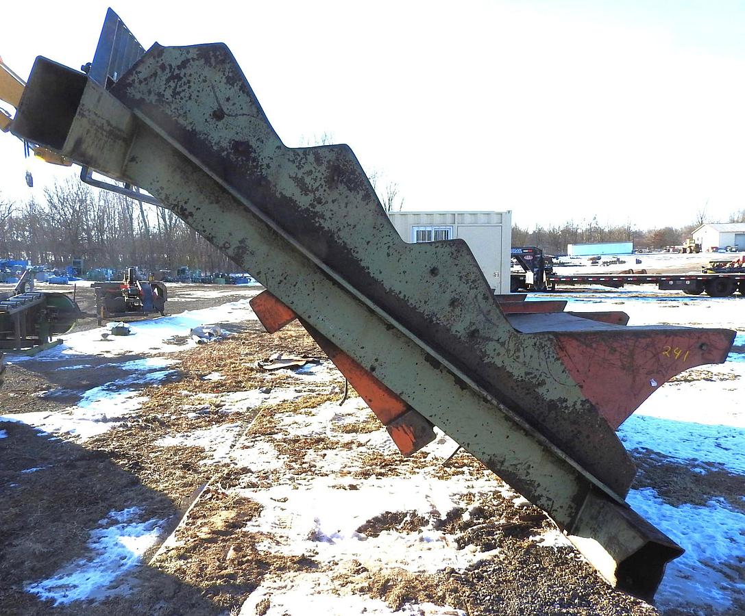 Used Step Feeder