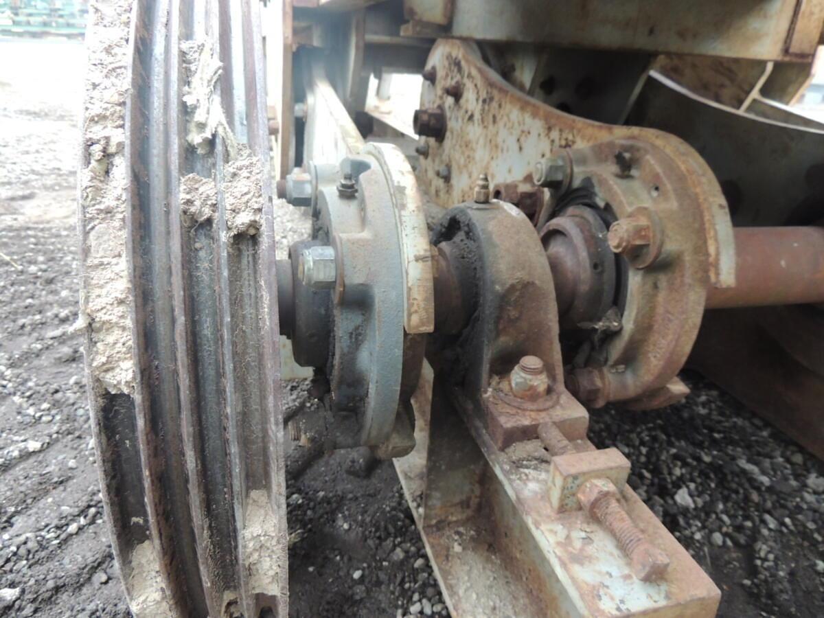 Used Vibrating Conveyor