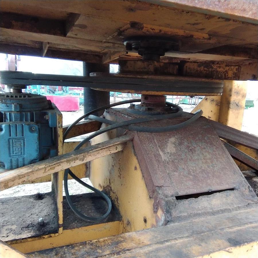 Used Fulghum Shaker Screen