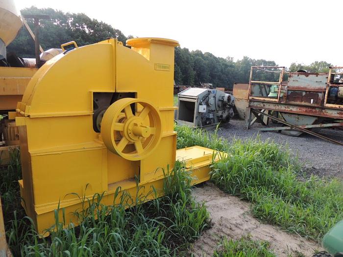 Used Fulghum chipper