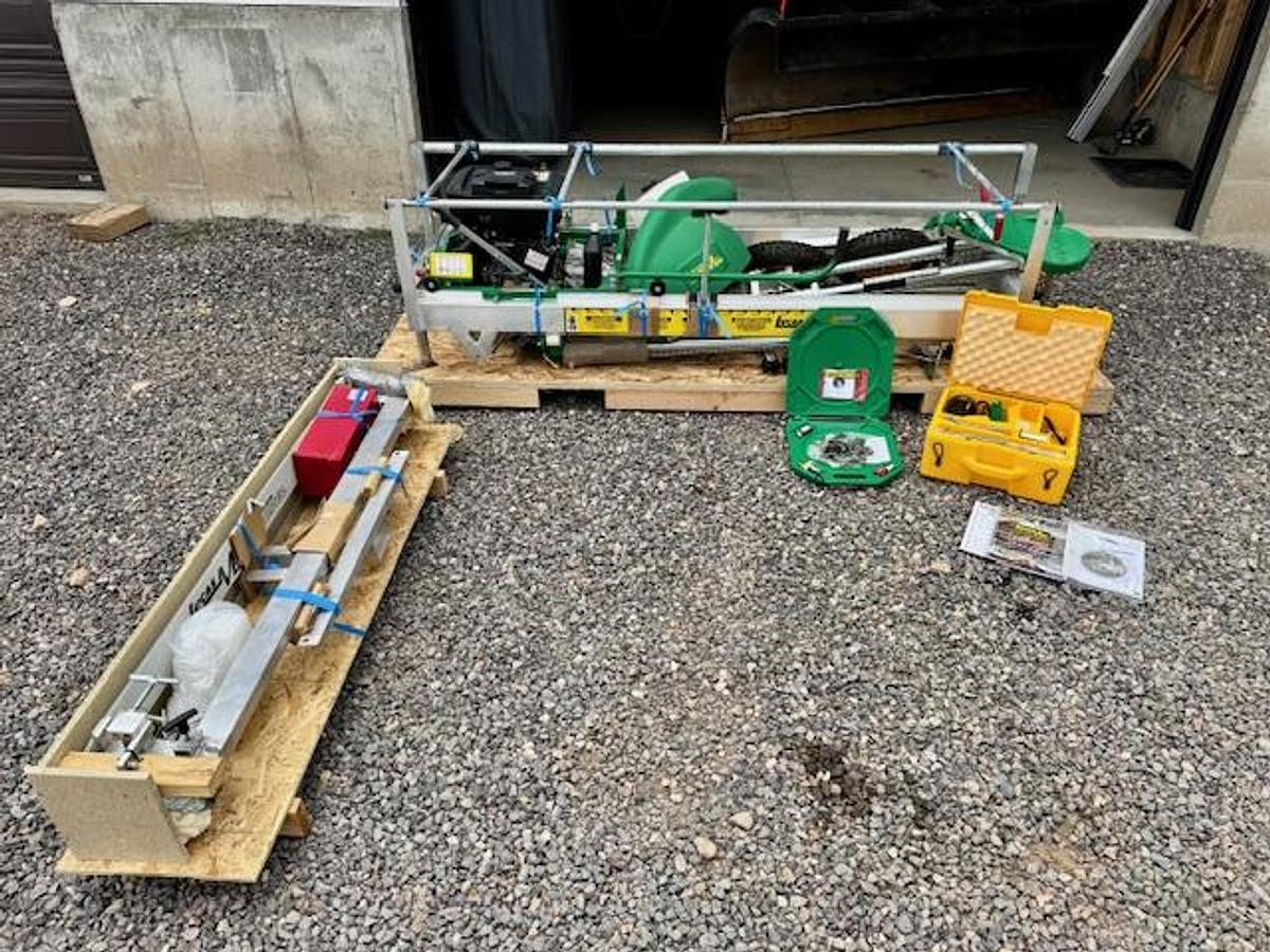 Used New Lucas Circular Swing-Blade Mill