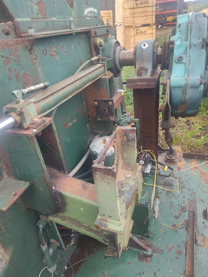 Used Montgomery Wood Grinder