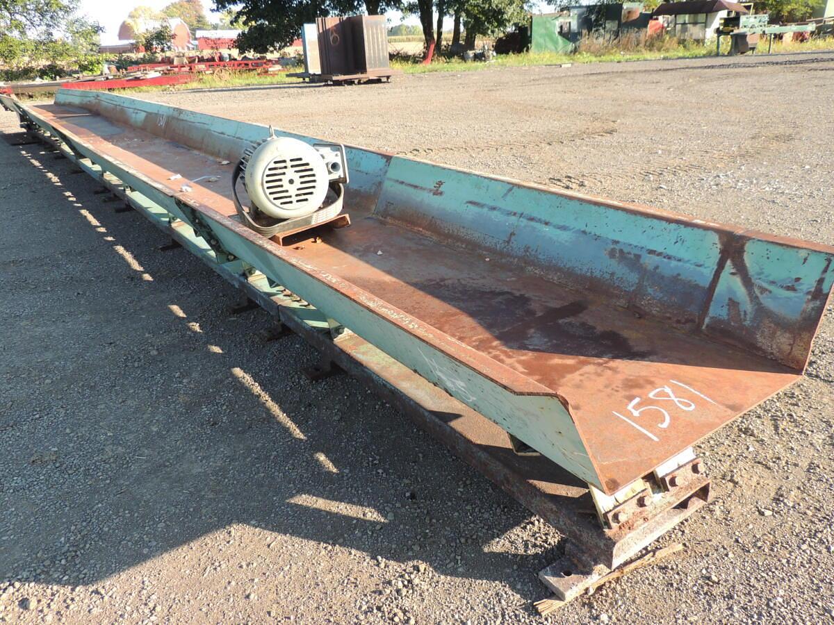 Used Vibrating conveyor