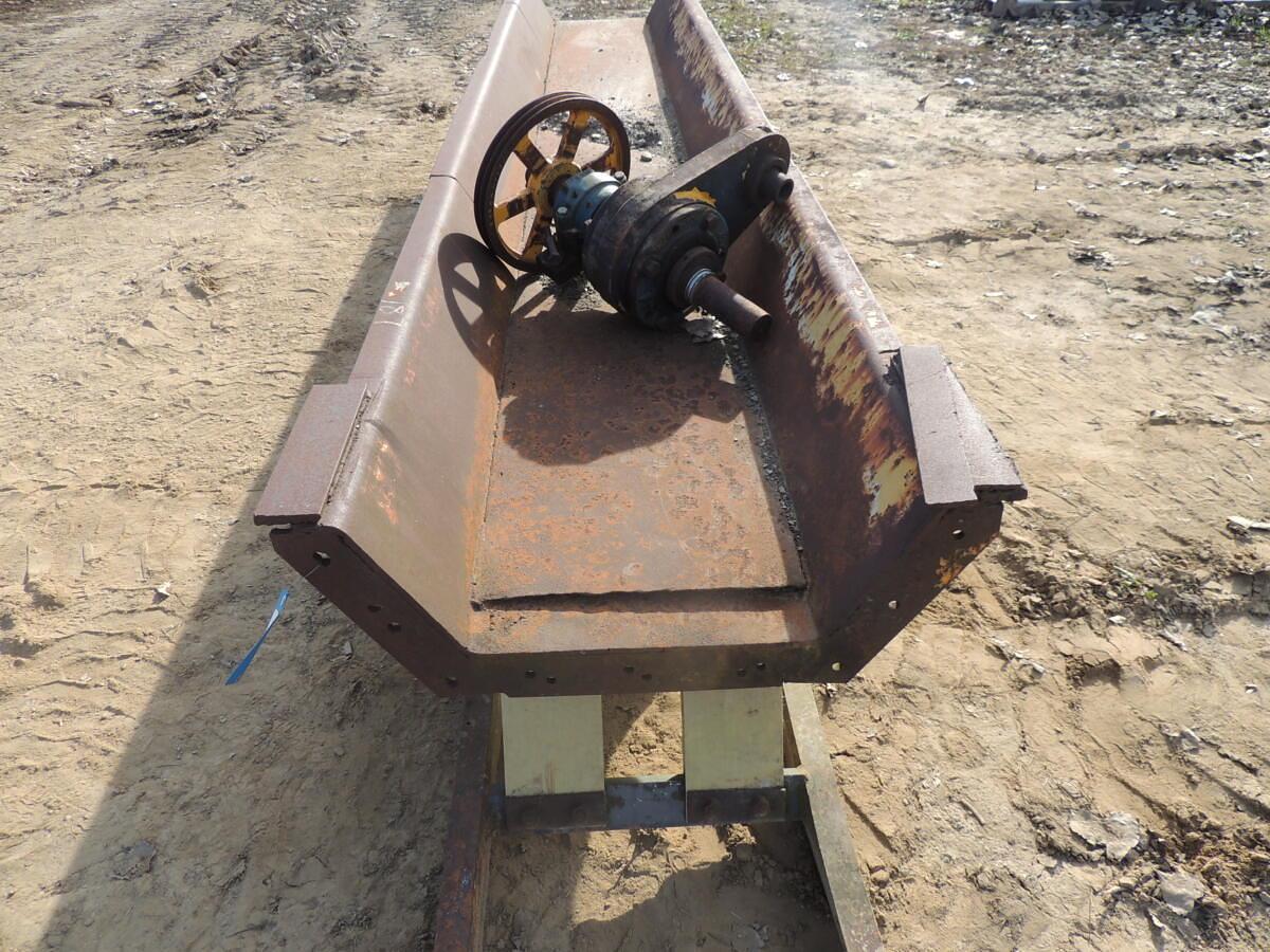 Used Vibrating Conveyor