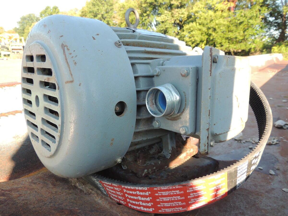 Used Vibrating conveyor